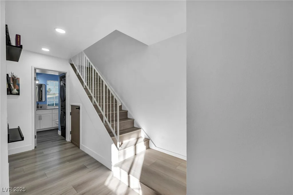 882 Tam O Shanter, Las Vegas, NV 89109