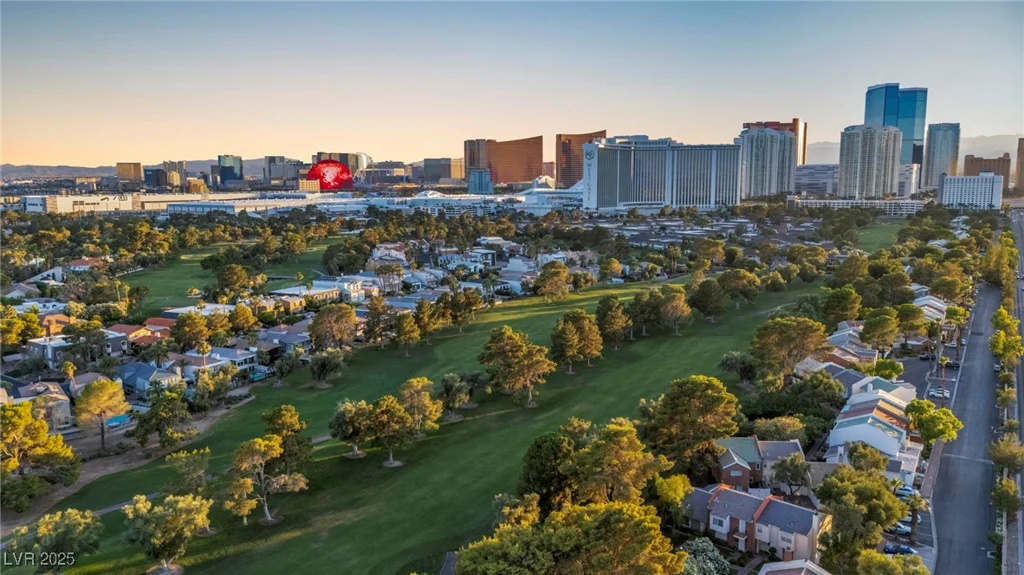 882 Tam O Shanter, Las Vegas, NV 89109