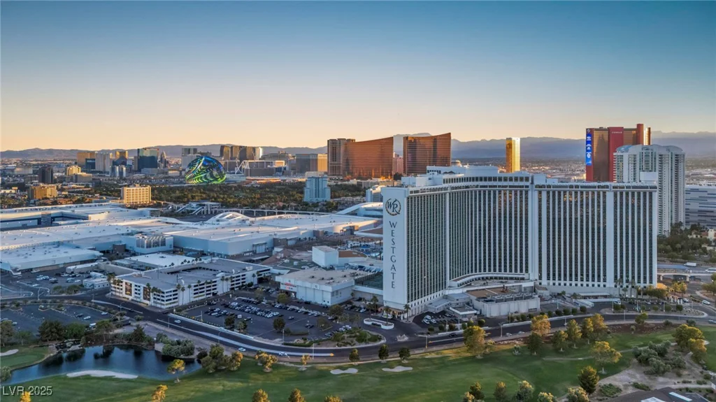 882 Tam O Shanter, Las Vegas, NV 89109
