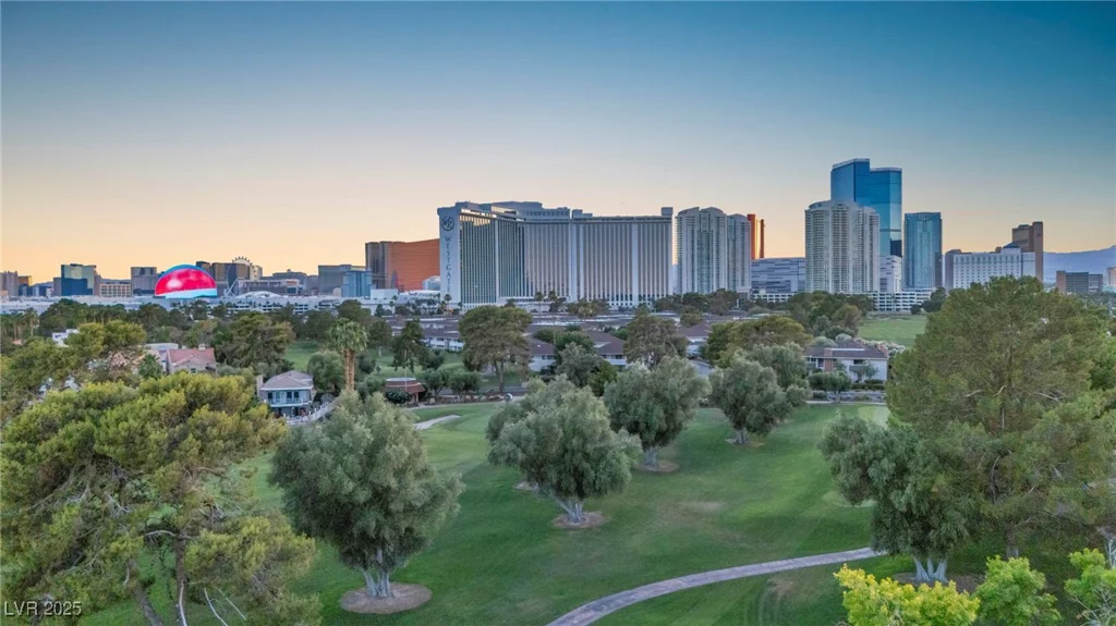882 Tam O Shanter, Las Vegas, NV 89109