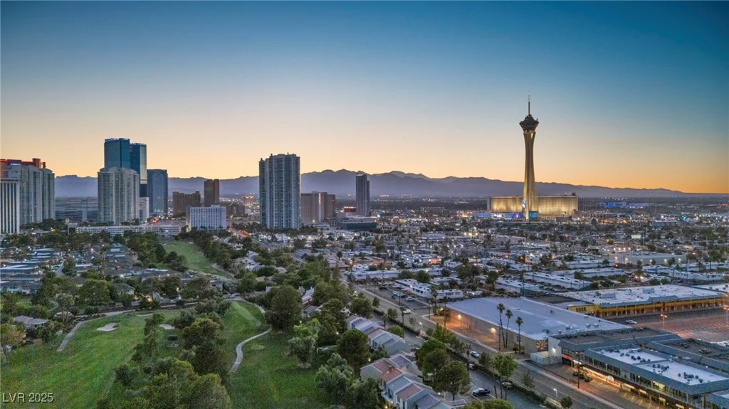 882 Tam O Shanter, Las Vegas, NV 89109