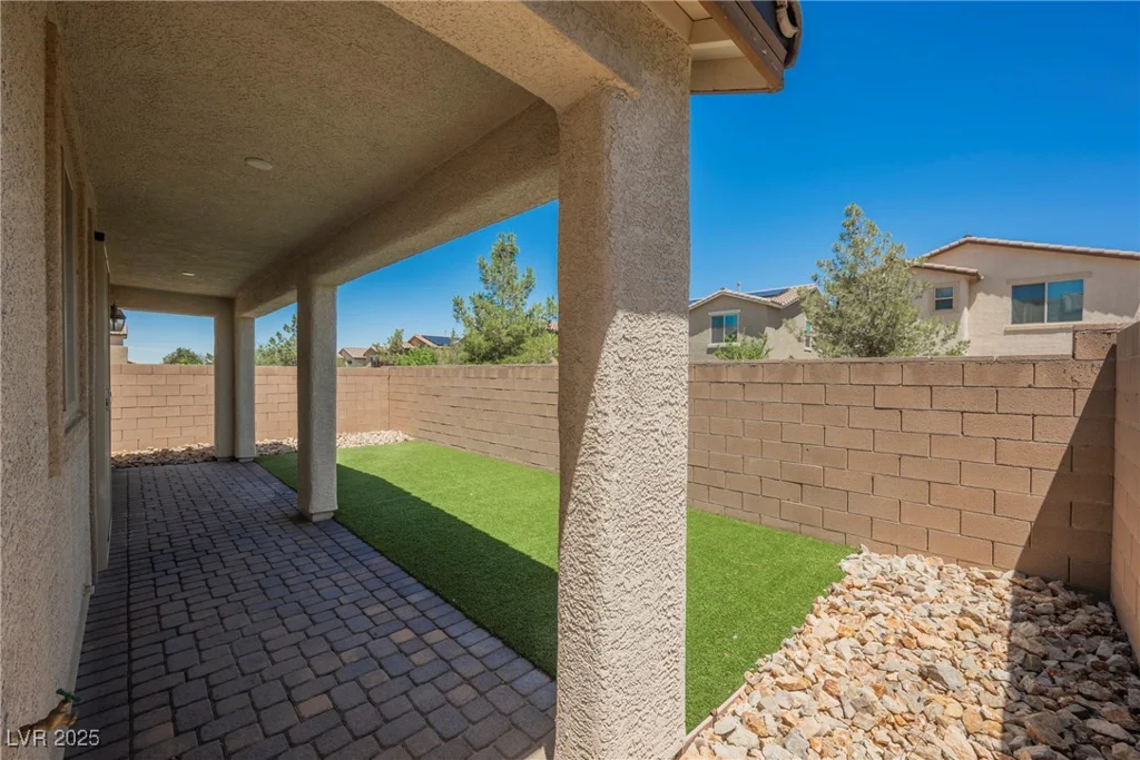 12426 Mosticone, Las Vegas, NV 89141