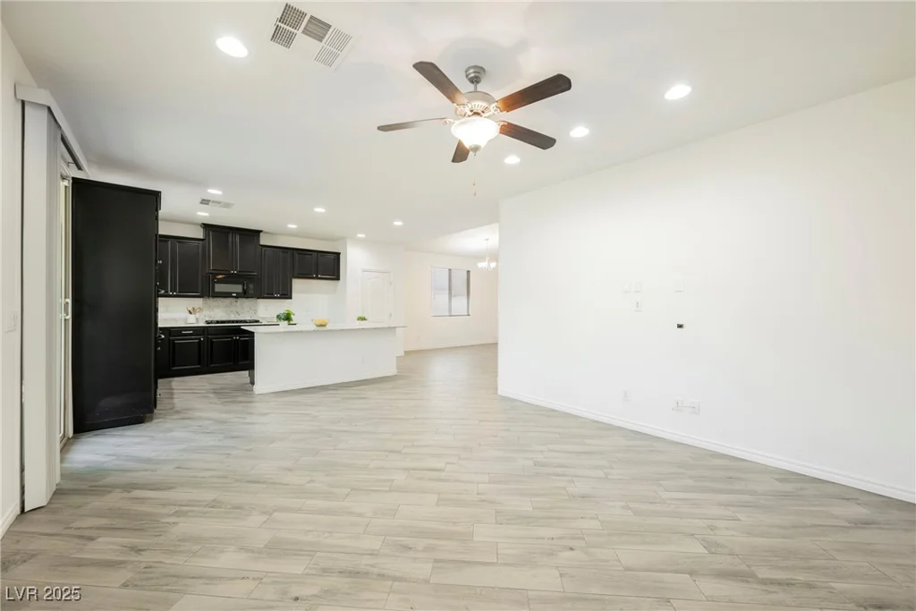 12426 Mosticone, Las Vegas, NV 89141