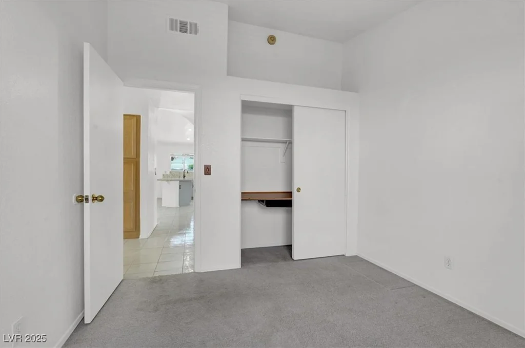 1613 Glenrosa, North Las Vegas, NV 89031