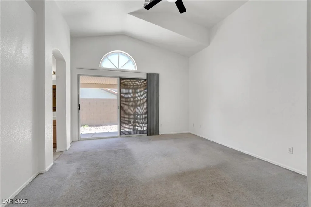1613 Glenrosa, North Las Vegas, NV 89031