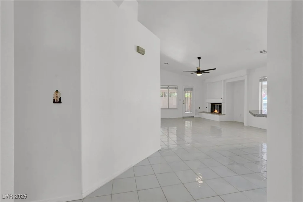 1613 Glenrosa, North Las Vegas, NV 89031