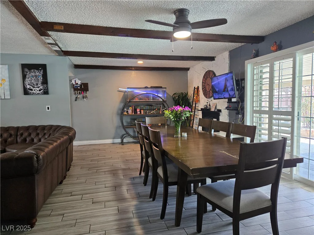 4823 El Tesoro, Las Vegas, NV 89121
