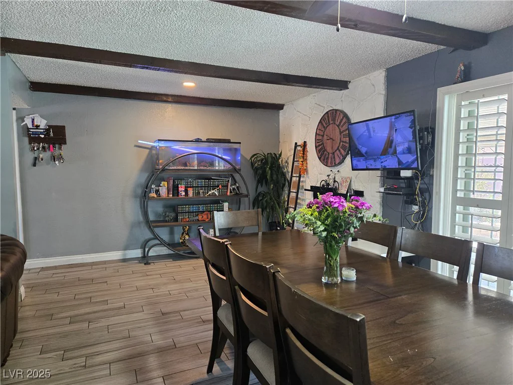 4823 El Tesoro, Las Vegas, NV 89121