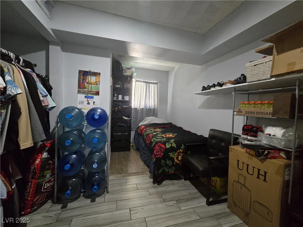 4823 El Tesoro, Las Vegas, NV 89121
