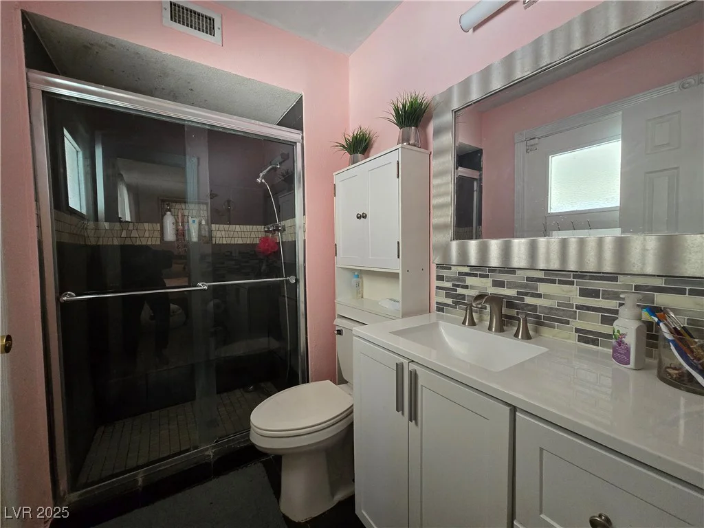 4823 El Tesoro, Las Vegas, NV 89121