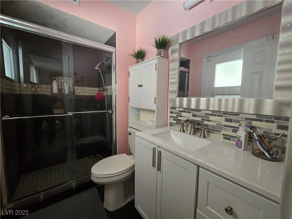 4823 El Tesoro, Las Vegas, NV 89121