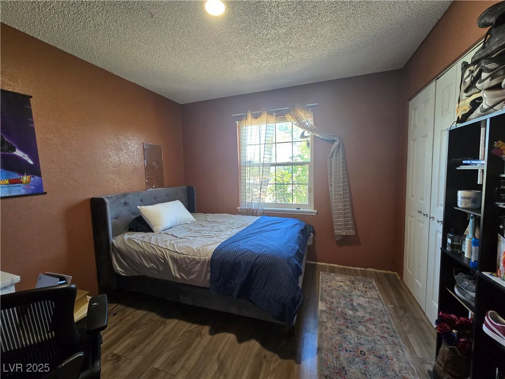 4823 El Tesoro, Las Vegas, NV 89121