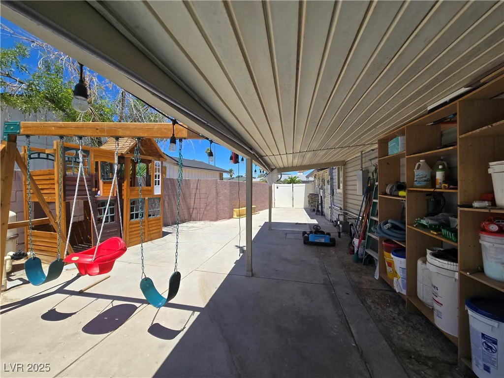 4823 El Tesoro, Las Vegas, NV 89121