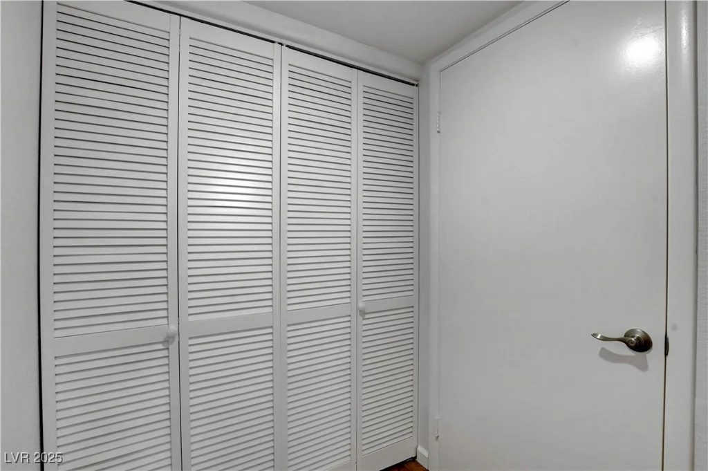 7950 Flamingo, Las Vegas, NV 89147
