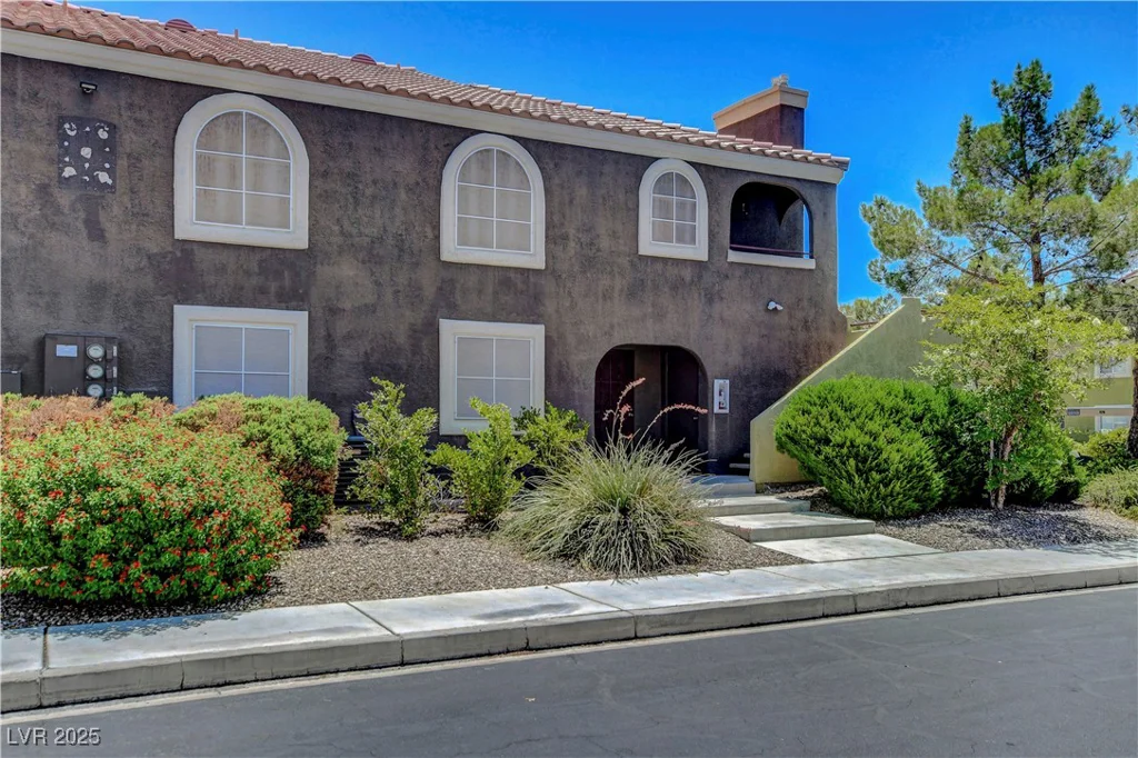 7950 Flamingo, Las Vegas, NV 89147