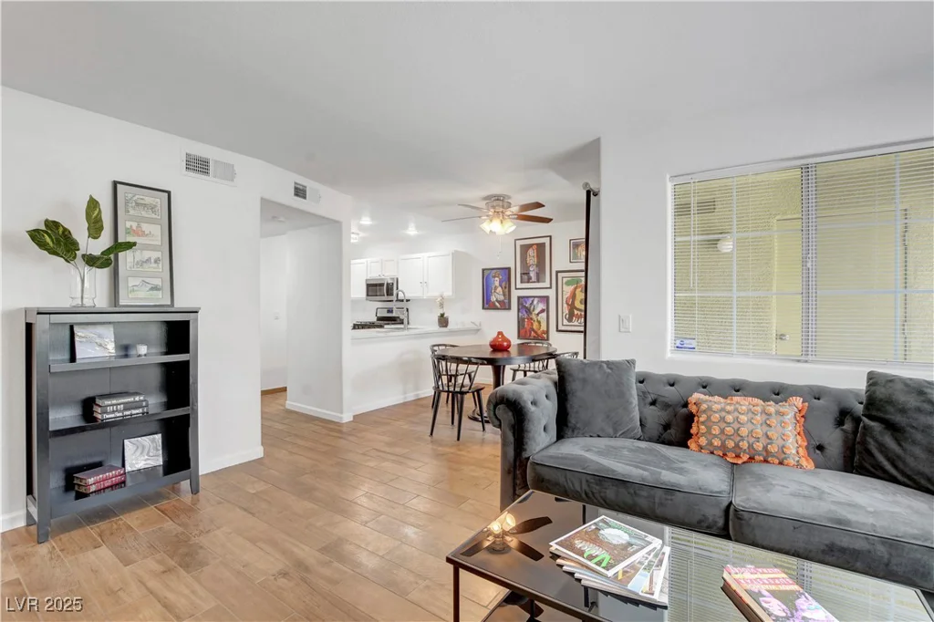 7950 Flamingo, Las Vegas, NV 89147