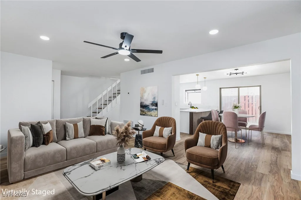 572 Tam O Shanter, Las Vegas, NV 89109