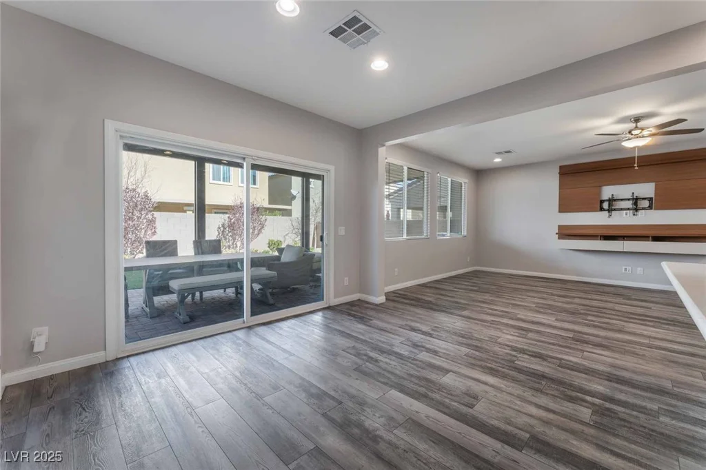9850 Poplar Point, Las Vegas, NV 89178