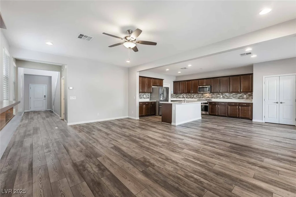9850 Poplar Point, Las Vegas, NV 89178