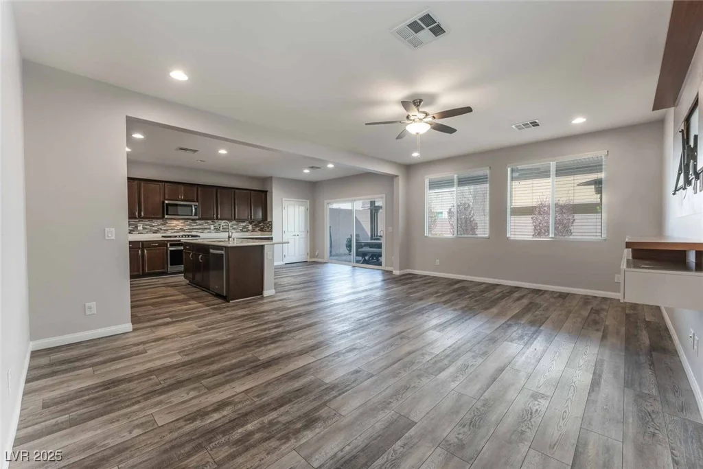 9850 Poplar Point, Las Vegas, NV 89178