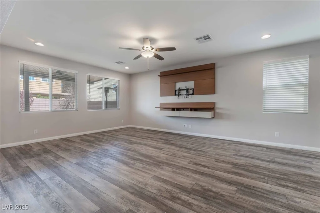 9850 Poplar Point, Las Vegas, NV 89178