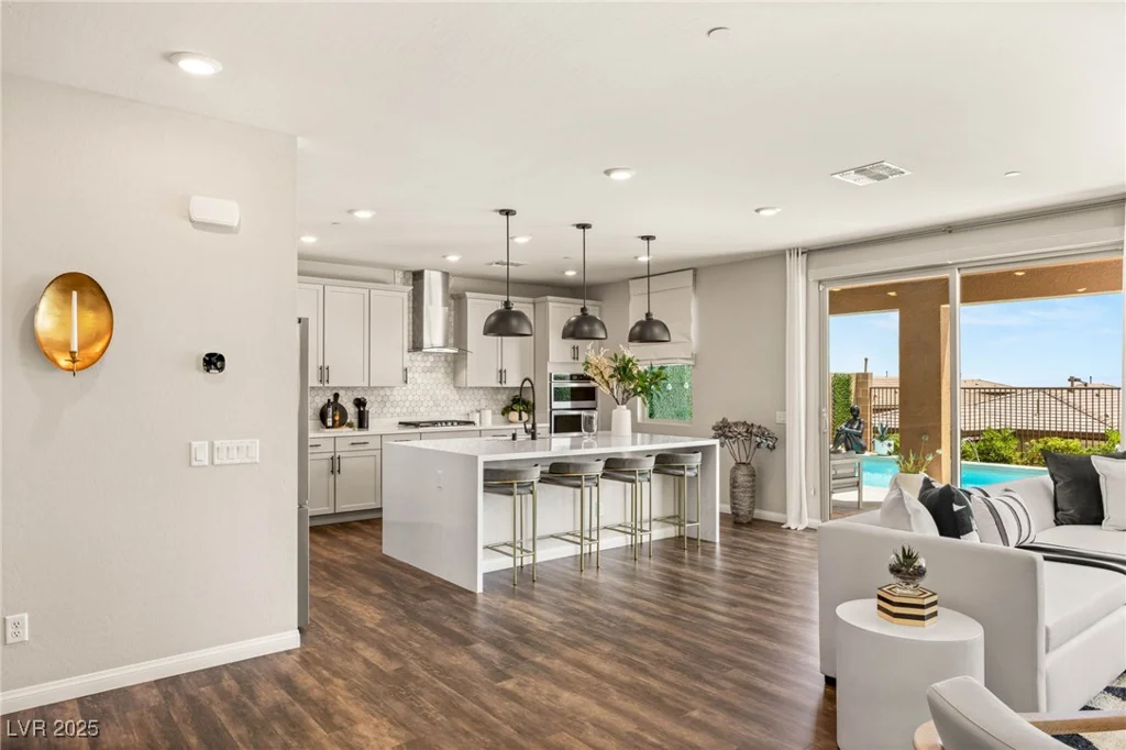 390 Coastal Redwood, Las Vegas, NV 89138