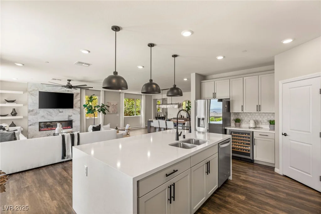 390 Coastal Redwood, Las Vegas, NV 89138