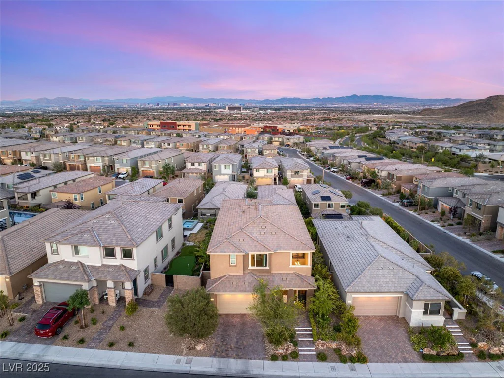 390 Coastal Redwood, Las Vegas, NV 89138