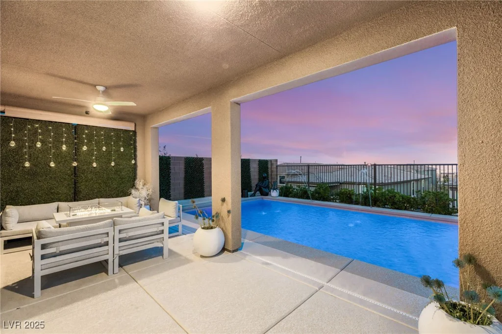 390 Coastal Redwood, Las Vegas, NV 89138