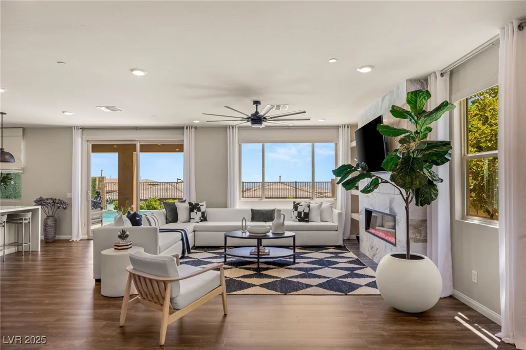 390 Coastal Redwood, Las Vegas, NV 89138