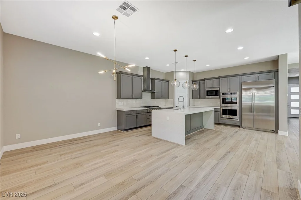 6433 Farness, Las Vegas, NV 89135