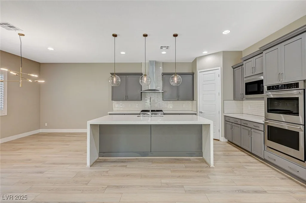6433 Farness, Las Vegas, NV 89135