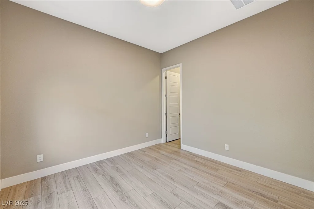 6433 Farness, Las Vegas, NV 89135