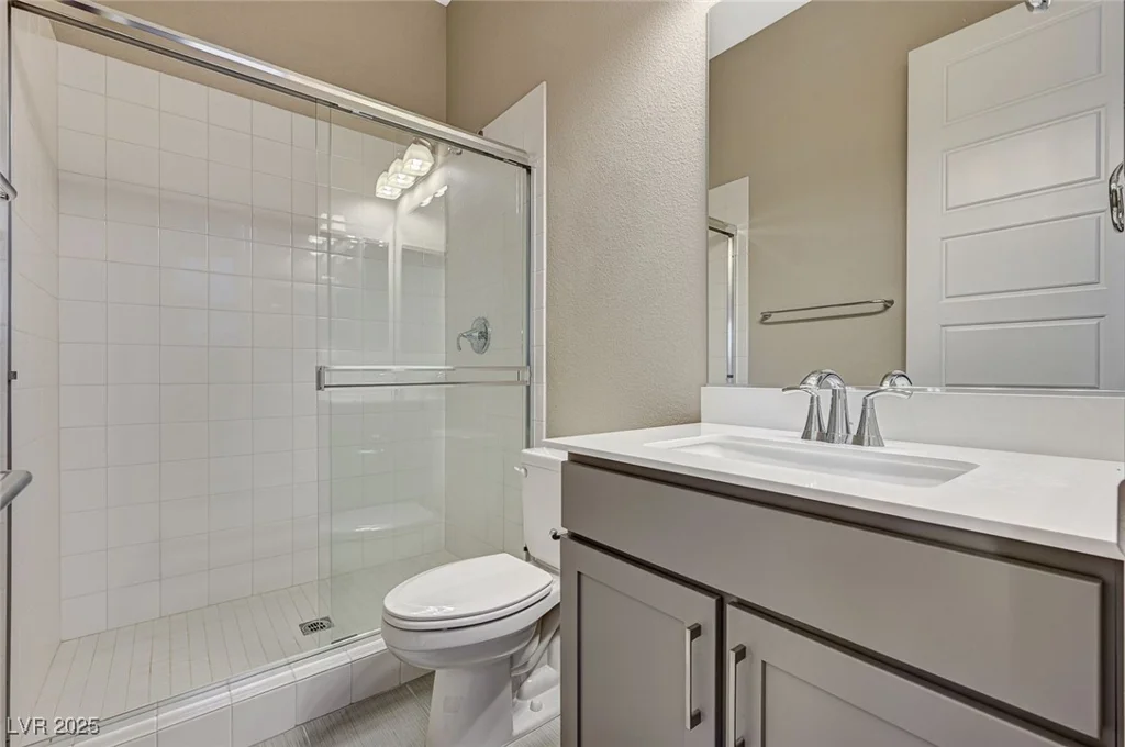 6433 Farness, Las Vegas, NV 89135