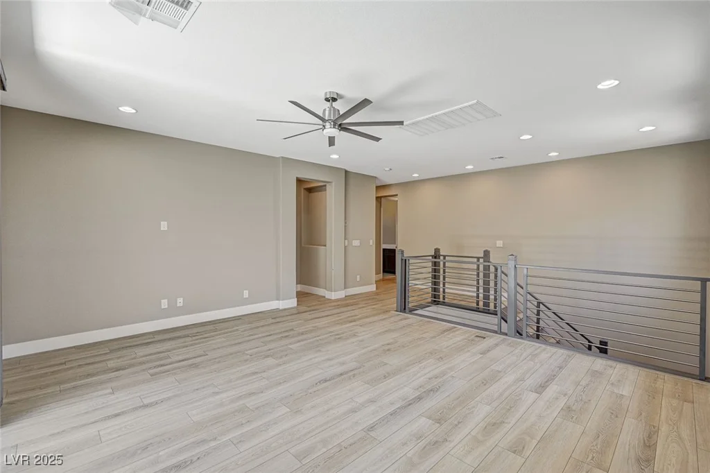 6433 Farness, Las Vegas, NV 89135