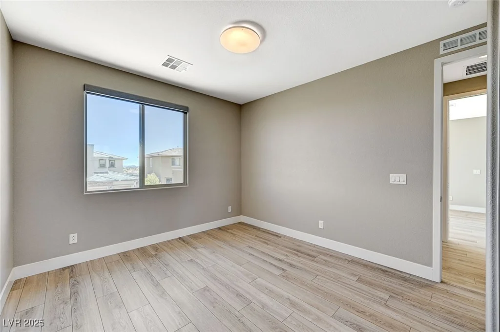 6433 Farness, Las Vegas, NV 89135