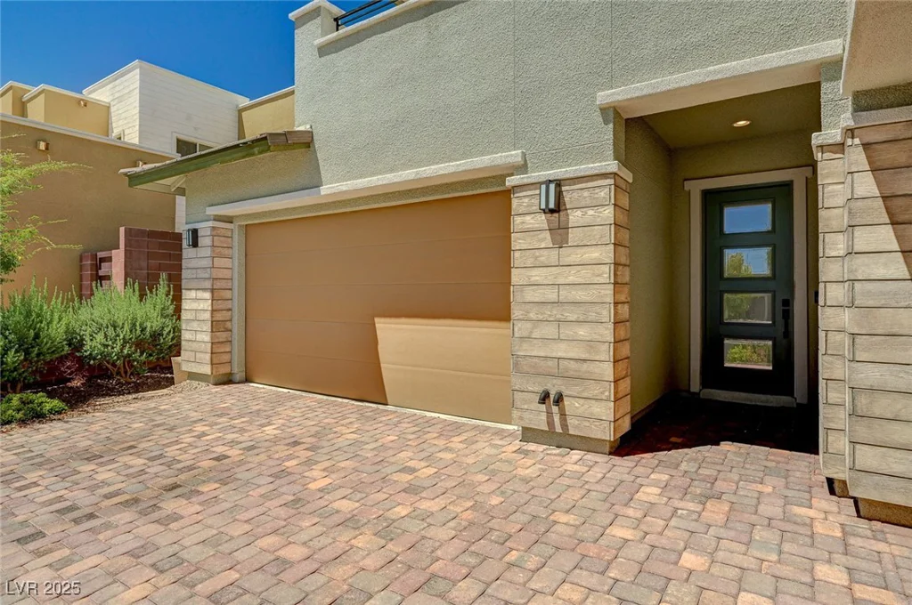 6433 Farness, Las Vegas, NV 89135