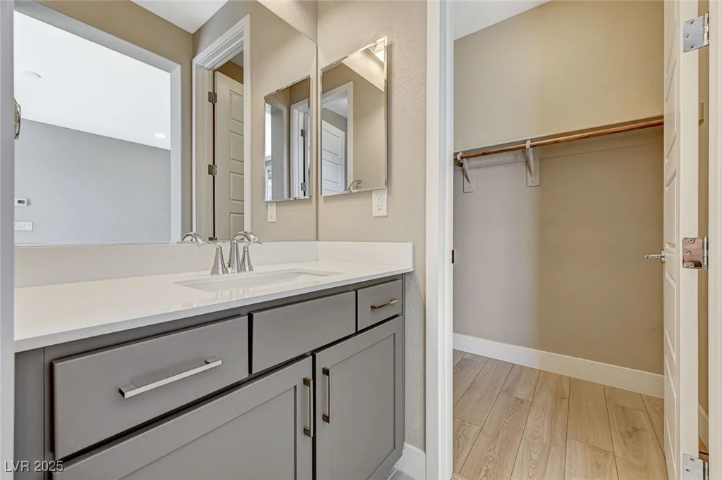 6433 Farness, Las Vegas, NV 89135