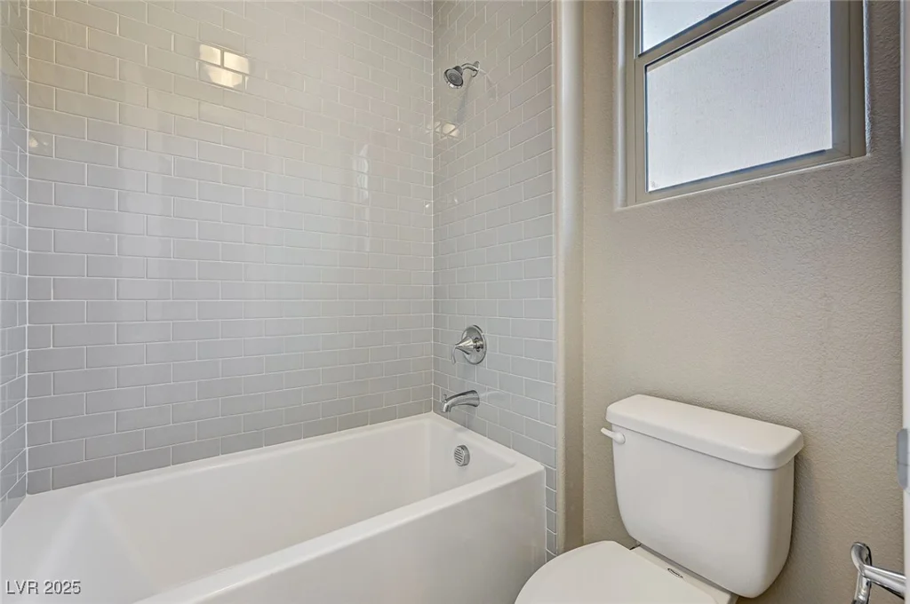 6433 Farness, Las Vegas, NV 89135