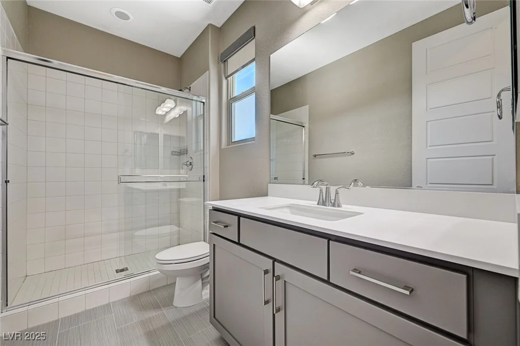 6433 Farness, Las Vegas, NV 89135