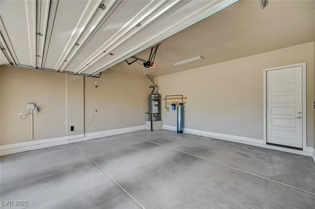 6433 Farness, Las Vegas, NV 89135