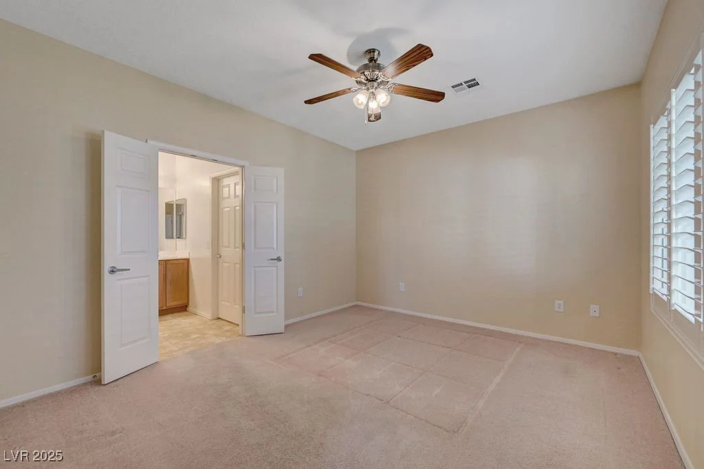 7916 Lyrebird, North Las Vegas, NV 89084