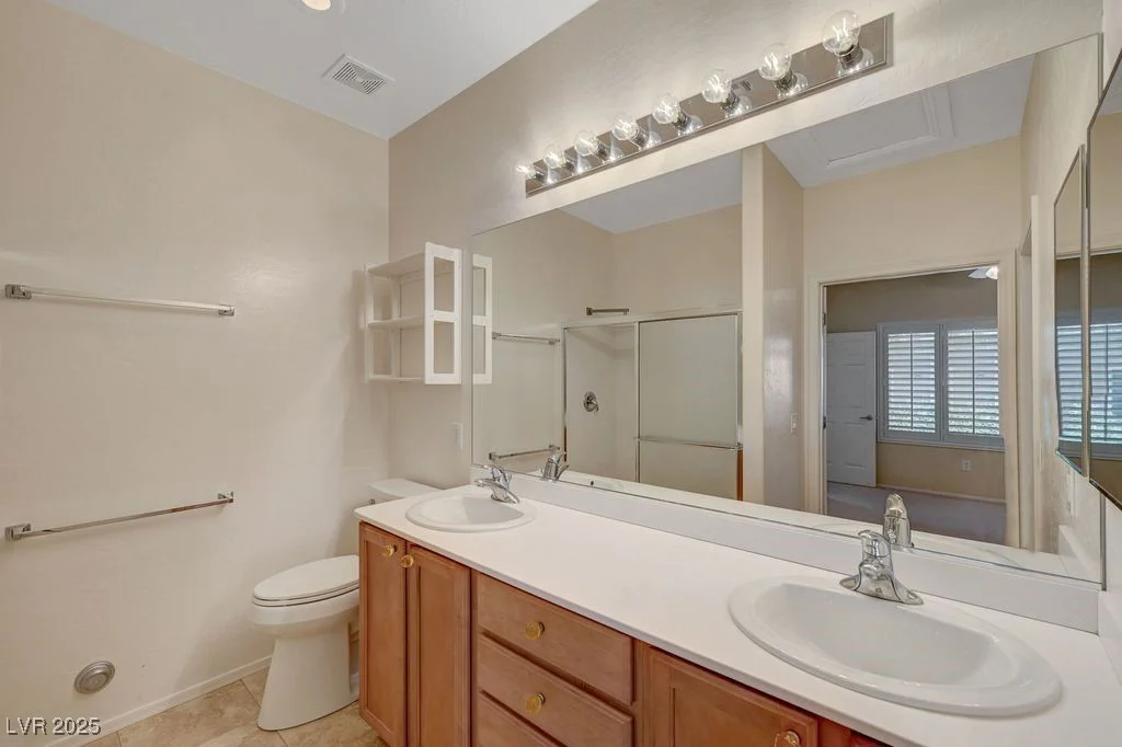 7916 Lyrebird, North Las Vegas, NV 89084