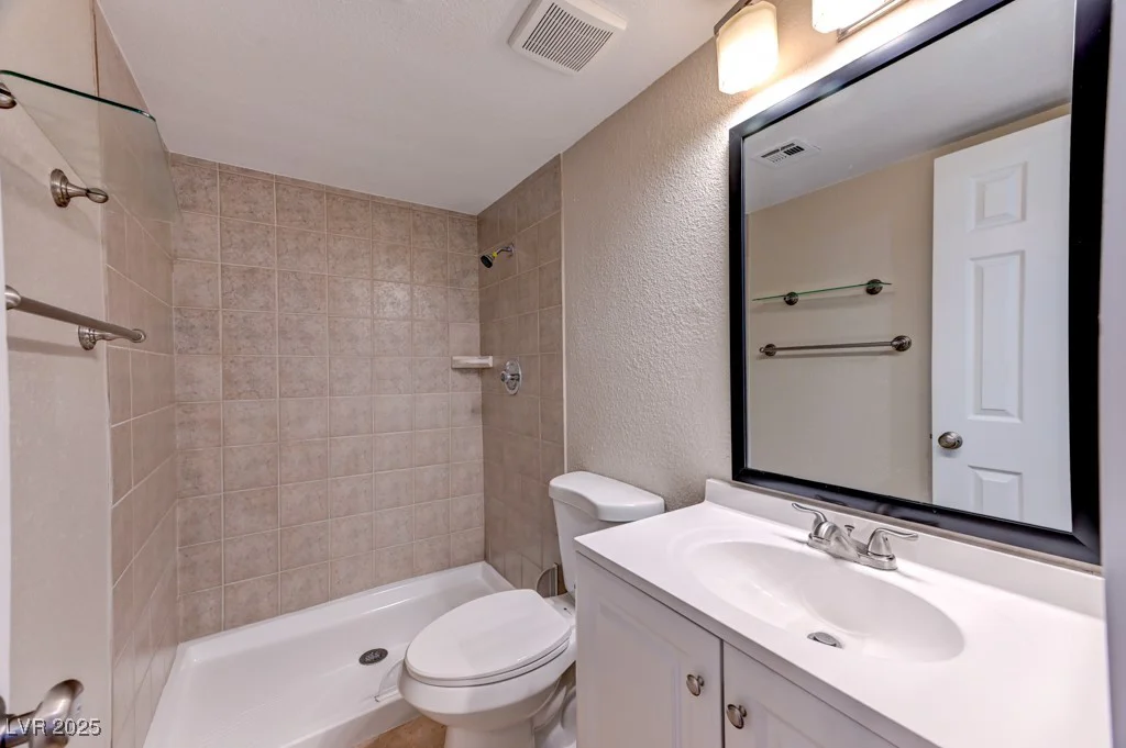 8729 Pesaro, Las Vegas, NV 89117
