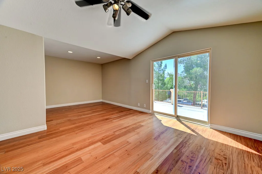 8729 Pesaro, Las Vegas, NV 89117