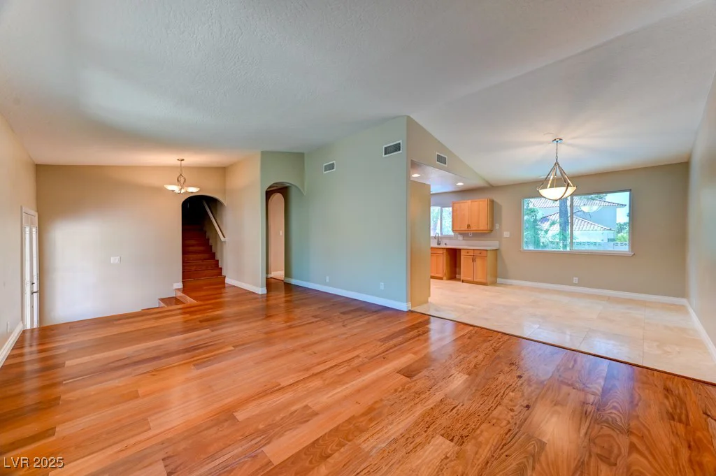 8729 Pesaro, Las Vegas, NV 89117
