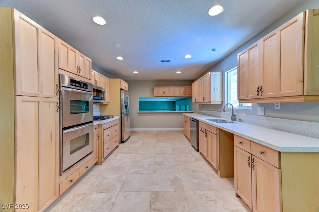 8729 Pesaro, Las Vegas, NV 89117