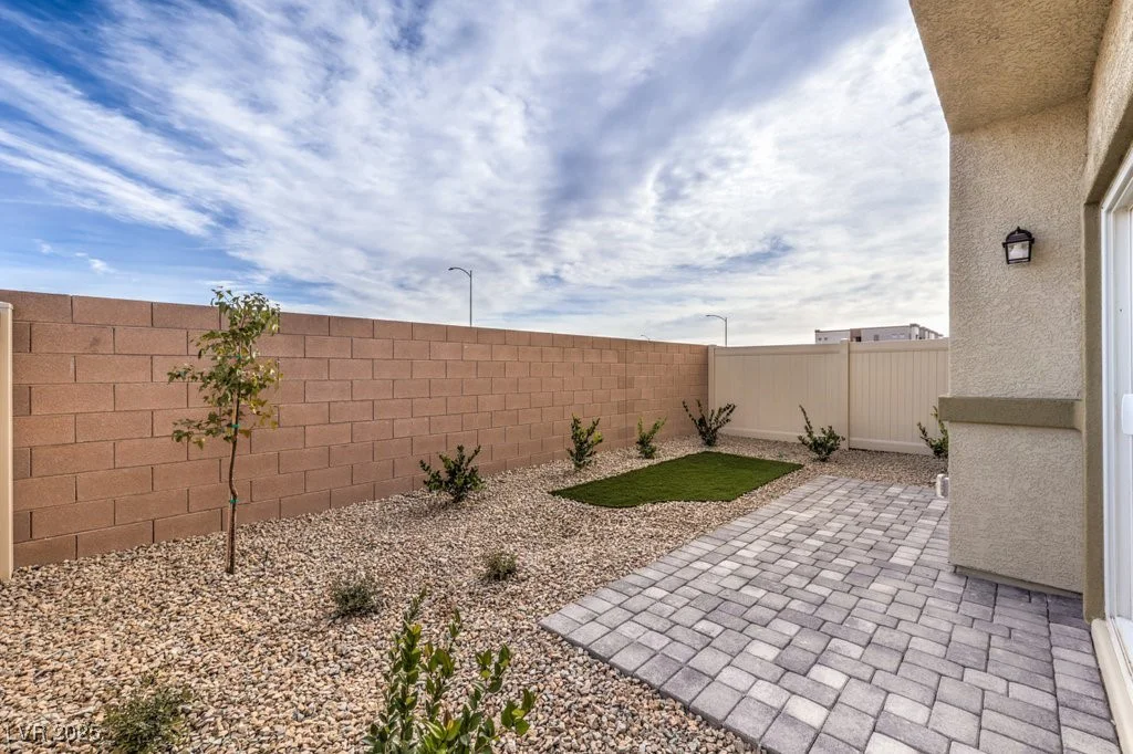7965 Aurora Sky, North Las Vegas, NV 89084