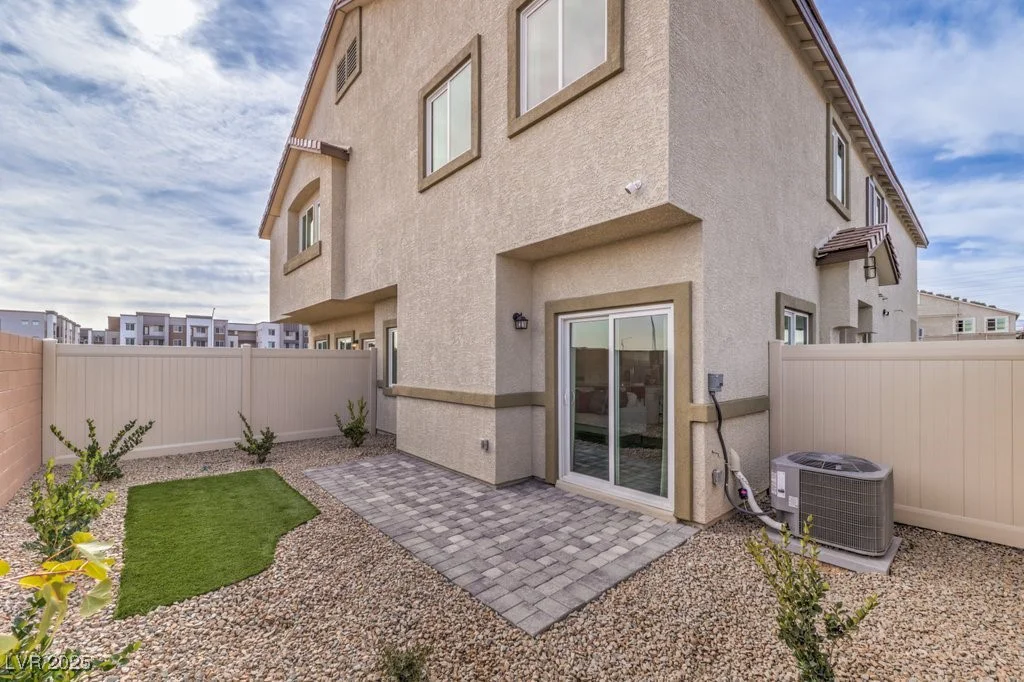 7965 Aurora Sky, North Las Vegas, NV 89084