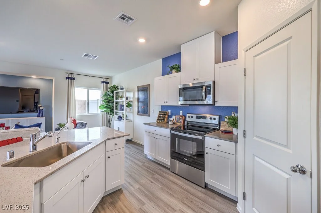 7965 Aurora Sky, North Las Vegas, NV 89084